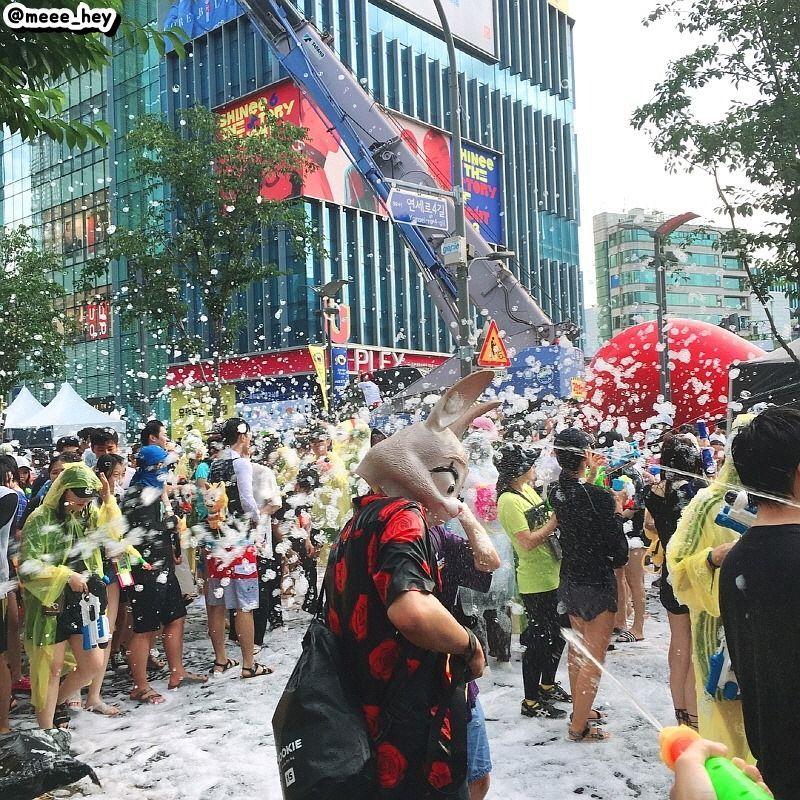 sinchon water gun festival water gun fight